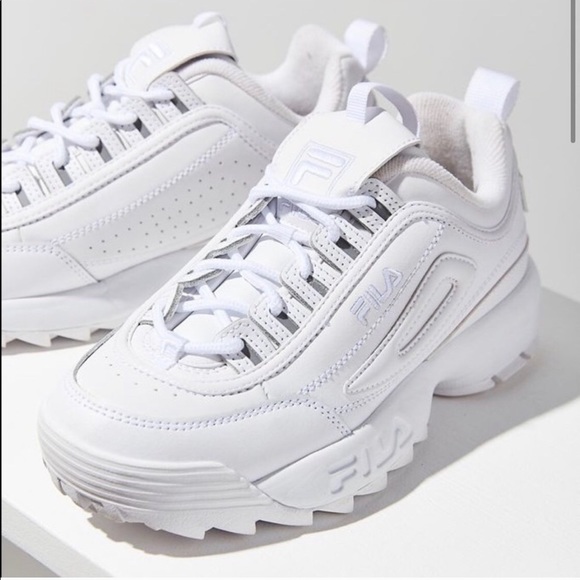 white fila disruptor womens